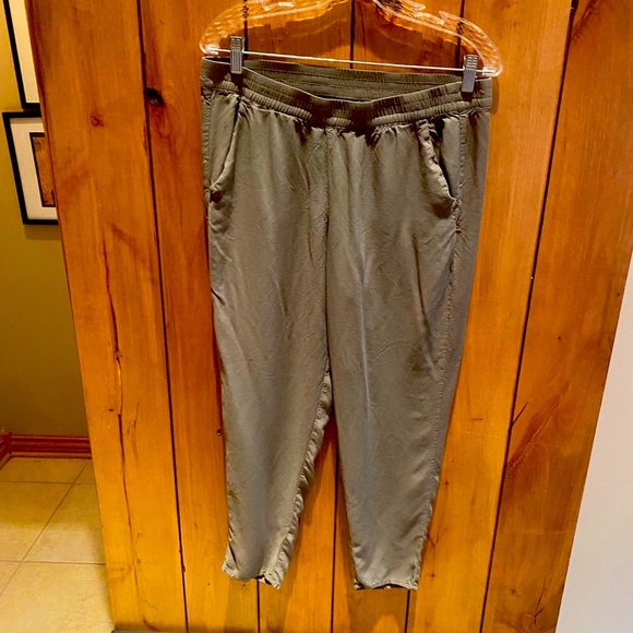 Great linen like pants! - Picture 2 of 4